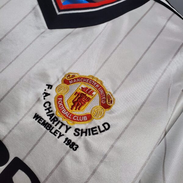 Manchester United Maillot Rétro 1983 - Image 5