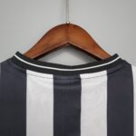 Newcastle Maillot Rétro 97/99 - Image 2