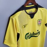 Liverpool Maillot Rétro 04/05 - Image 7