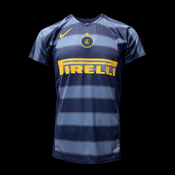Inter Milan Retro Jersey 04/05 - Image 1