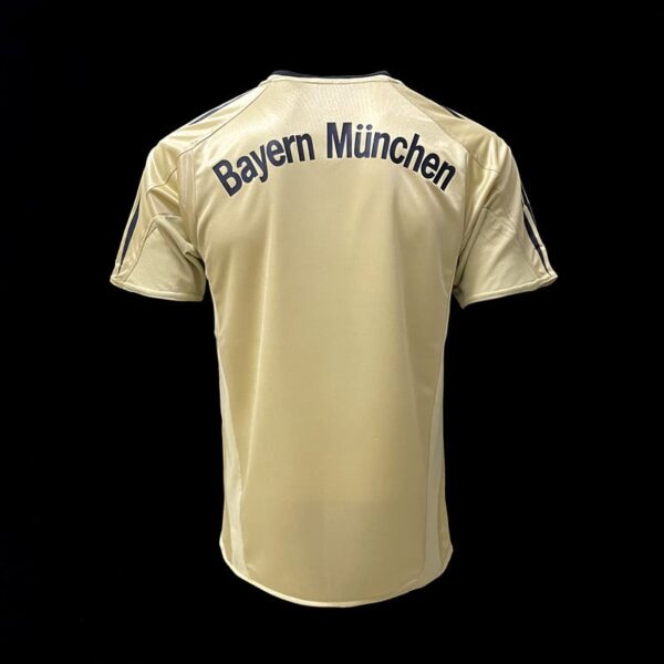 Bayern Munich Maillot Rétro 04/05 - Image 2