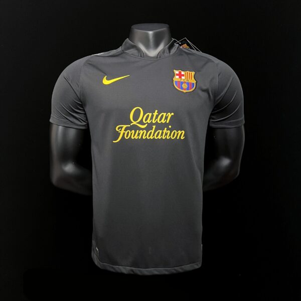 Barcelona Retro Jersey 11/12 - Image 1