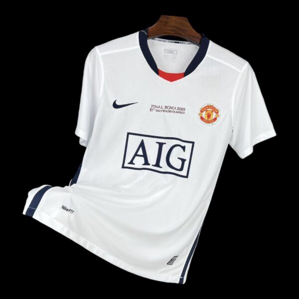 Manchester United Retro Outer Jersey 2008/09 - Image 1